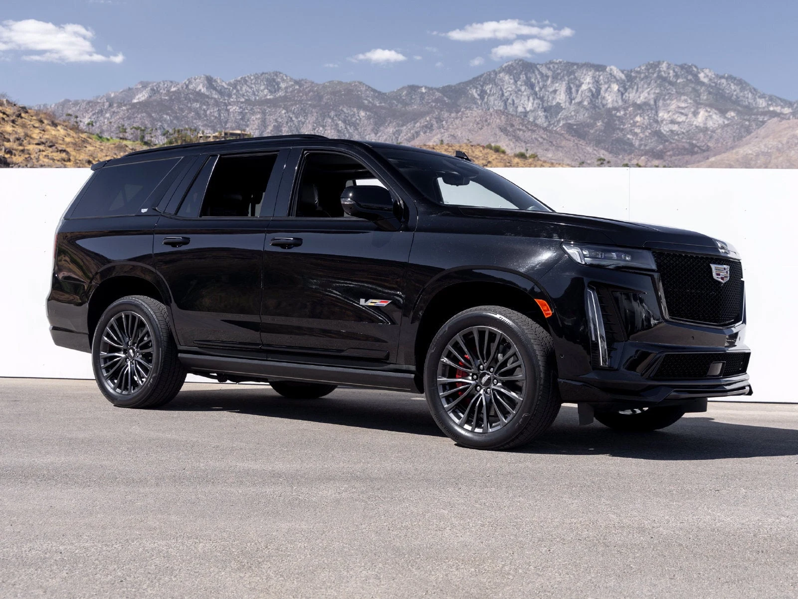 2023 Cadillac Escalade V-Series (5th Generation), 8/20
