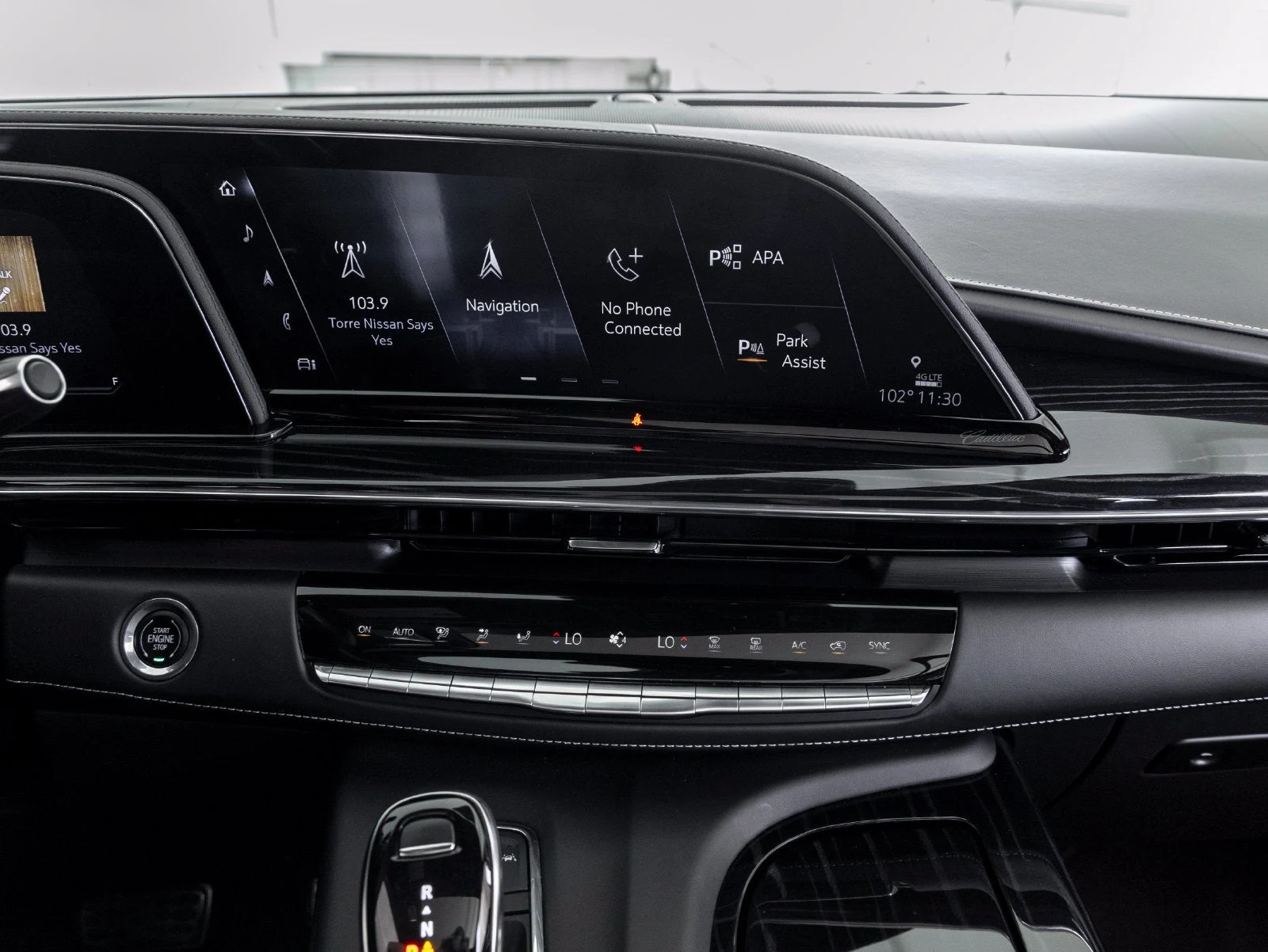 2023 Cadillac Escalade V-Series (5th Generation), 18/20