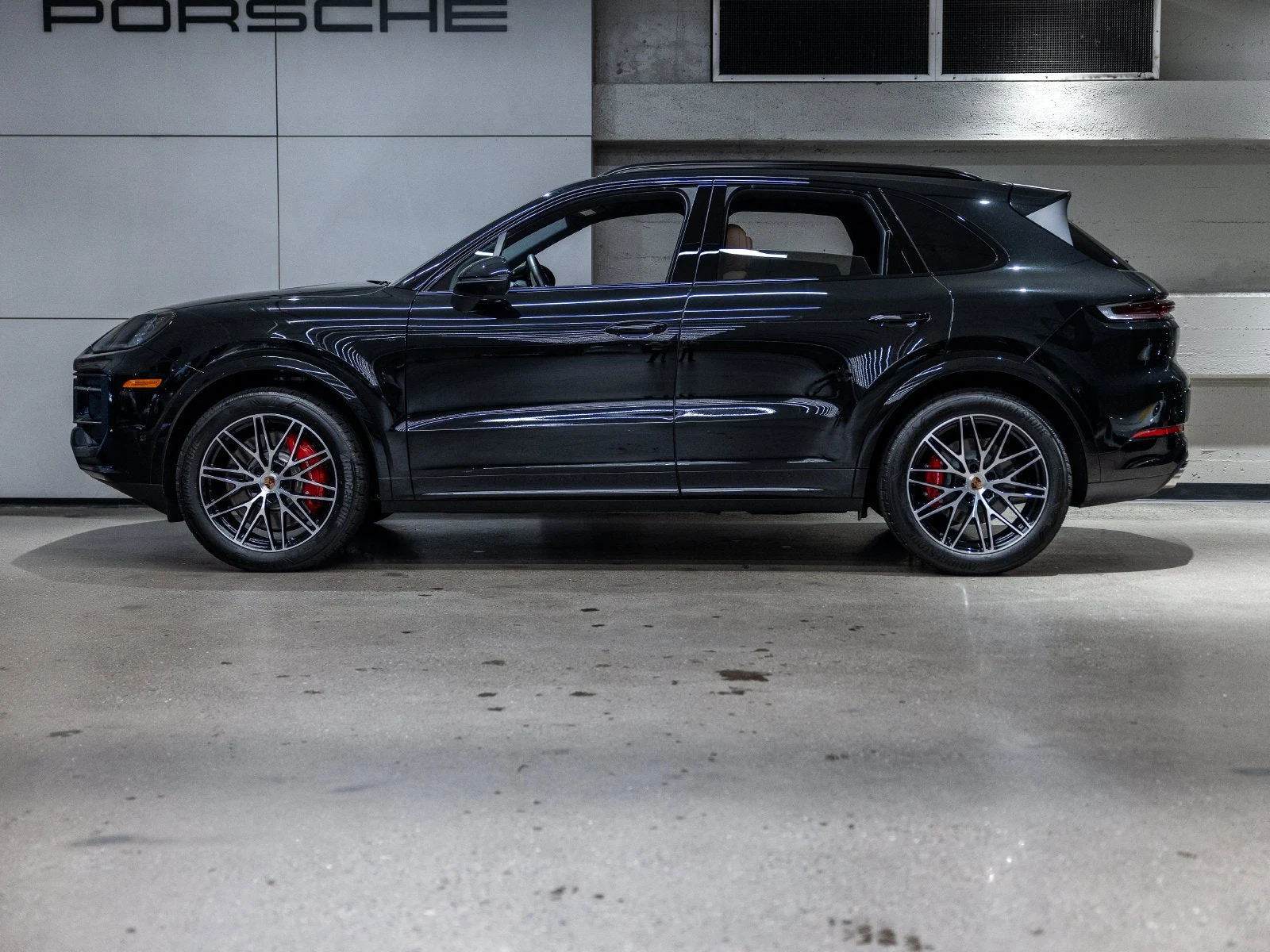 2025 Porsche Cayenne S (3rd Generation), 2/20