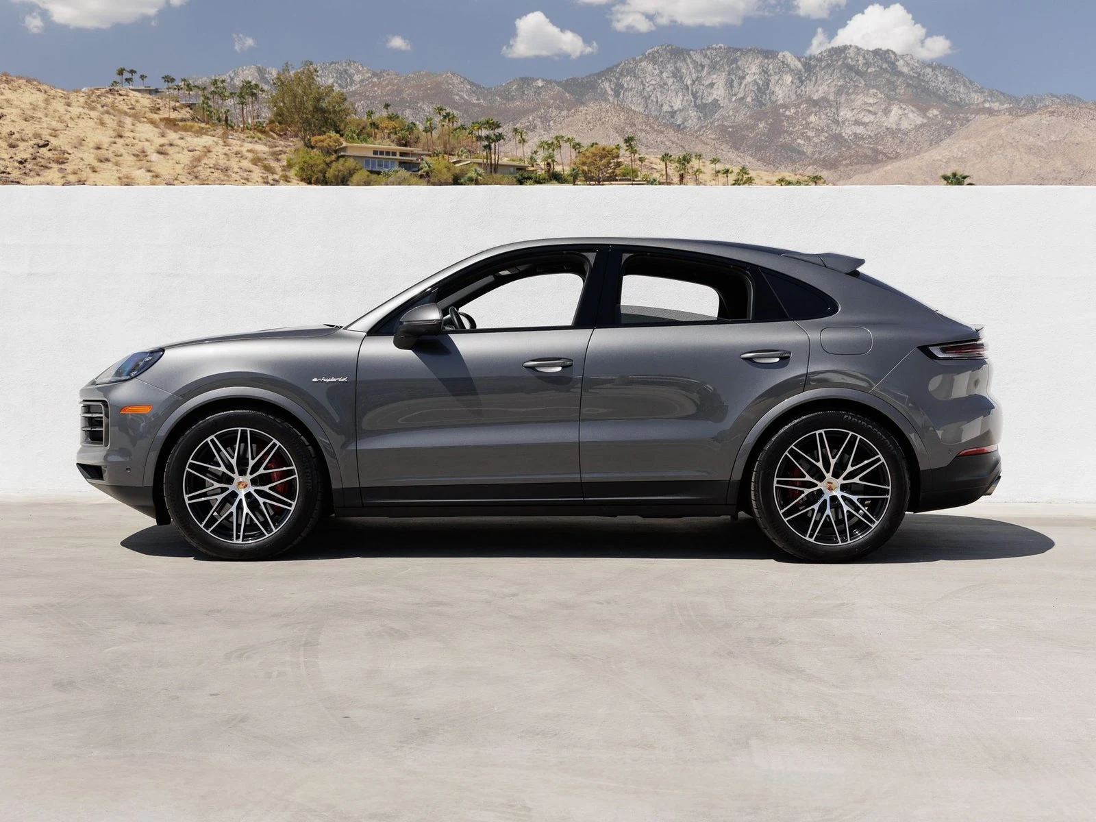 2025 Porsche Cayenne S E-Hybrid Coupé (3rd Generation), 2/20