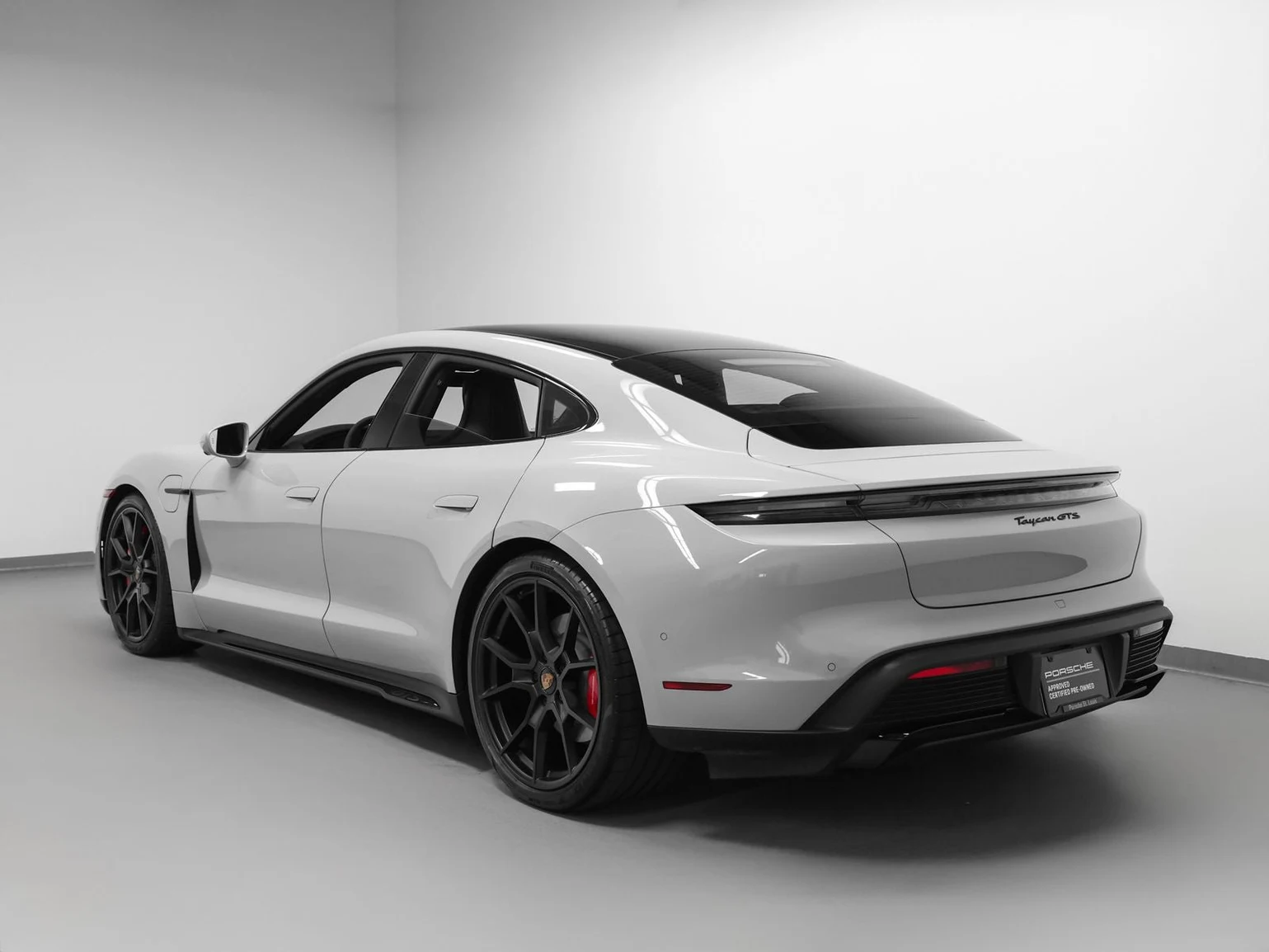 2024 Porsche Taycan GTS (Original Version), 3/20