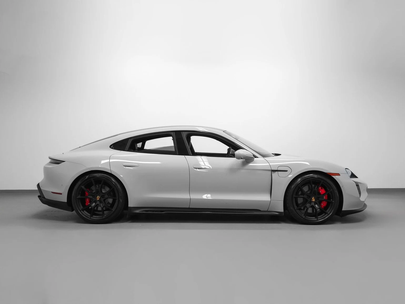 2024 Porsche Taycan GTS (Original Version), 12/20