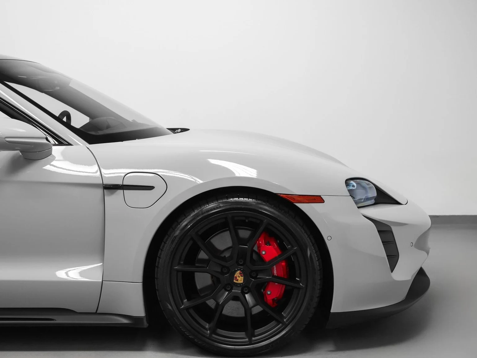 2024 Porsche Taycan GTS (Original Version), 16/20