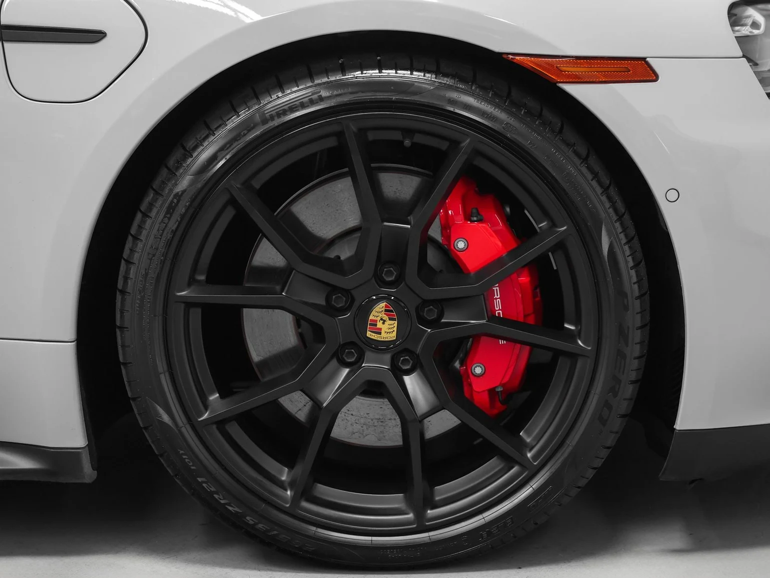 2024 Porsche Taycan GTS (Original Version), 17/20