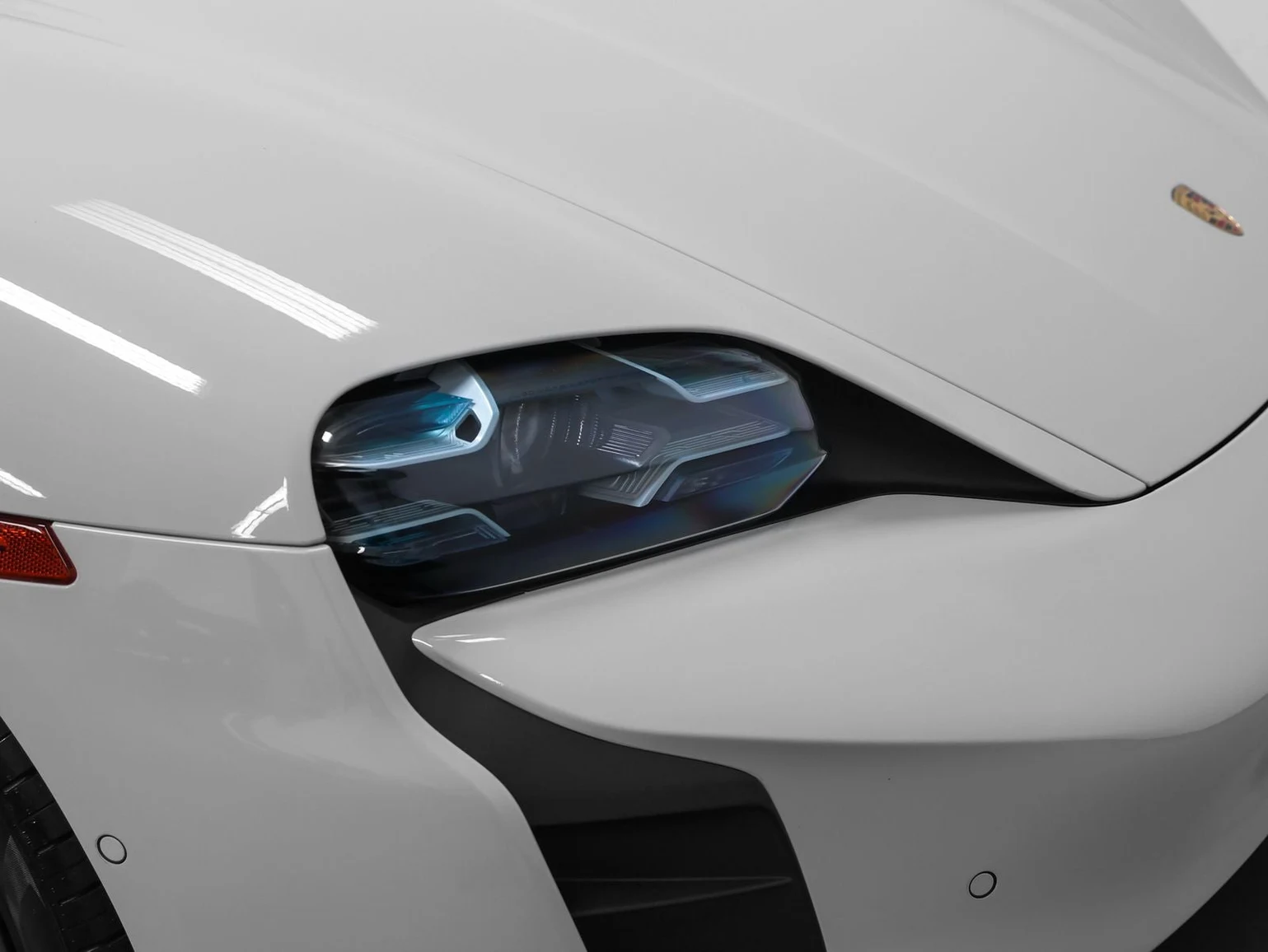 2024 Porsche Taycan GTS (Original Version), 19/20