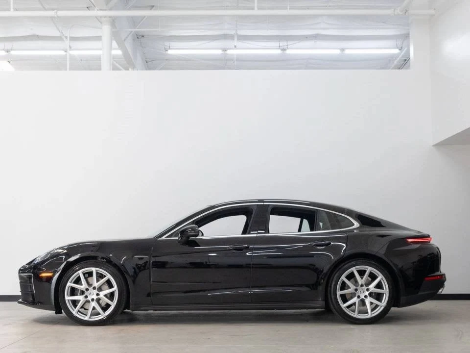 2025 Porsche Panamera 4 (976), 2/20