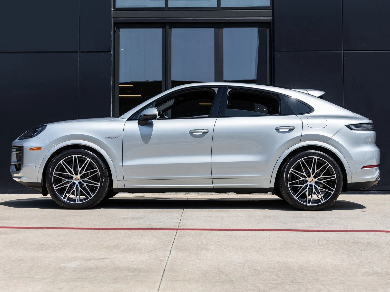 2026 Porsche Cayenne E-Hybrid Coupé (3rd Generation), 2/20