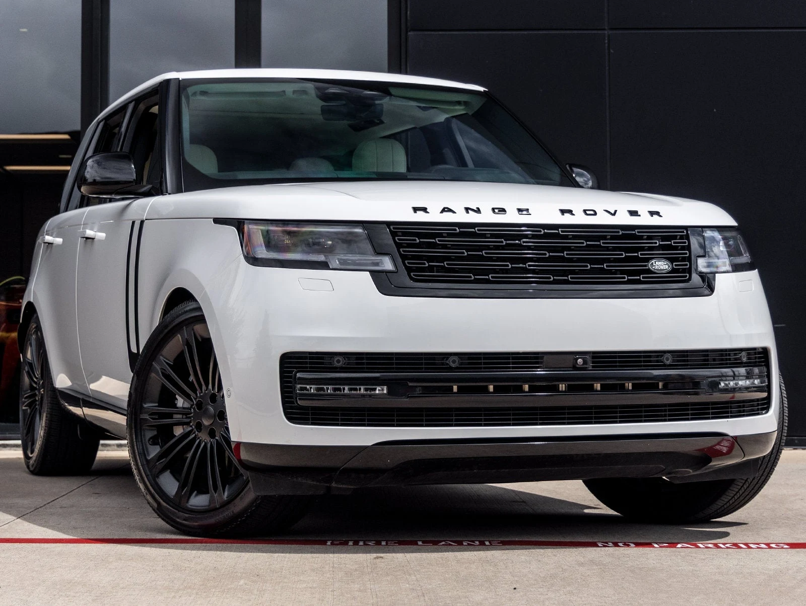 2025 Land Rover Range Rover SE (L460), 2/20