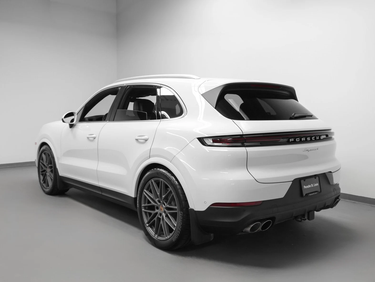 2025 Porsche Cayenne S (3rd Generation), 3/20