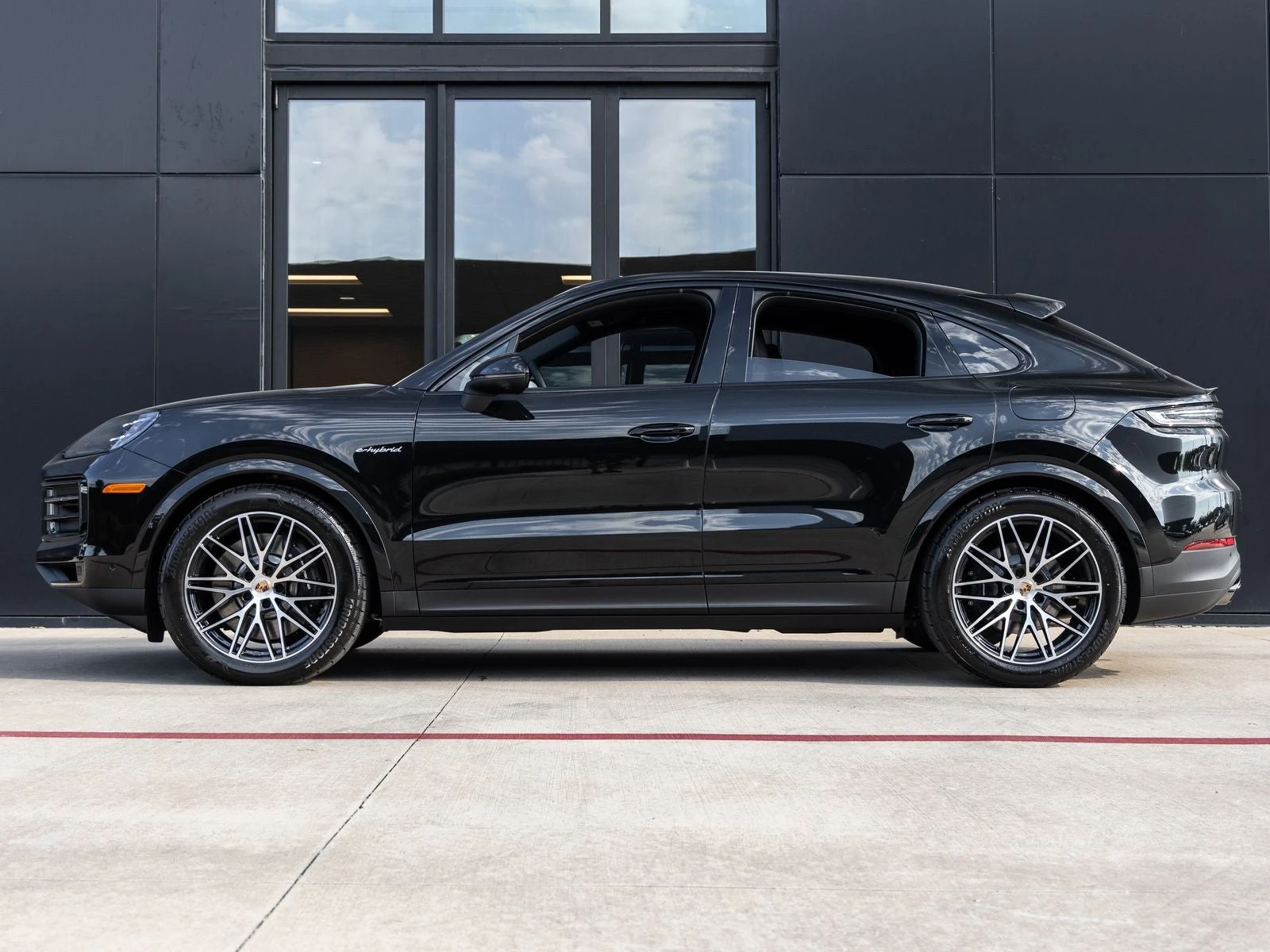 2026 Porsche Cayenne E-Hybrid Coupé (3rd Generation), 2/20