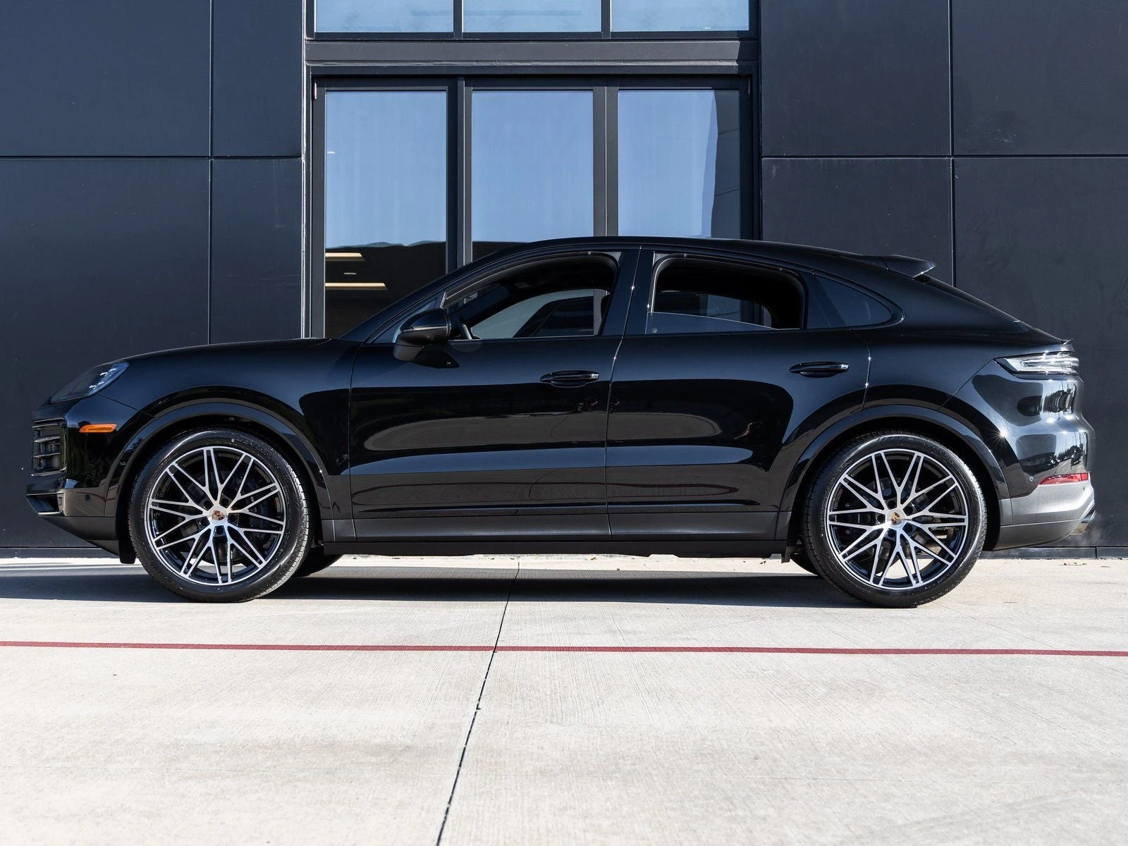 2026 Porsche Cayenne Coupé (3rd Generation), 2/20