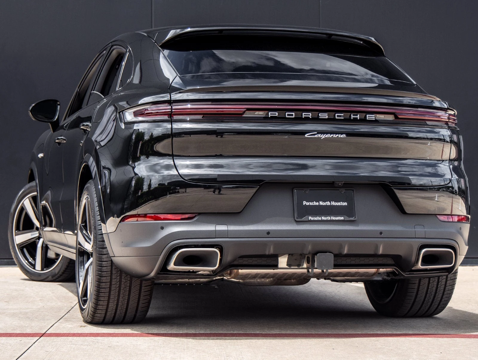2025 Porsche Cayenne E-Hybrid Coupé (3rd Generation), 3/20