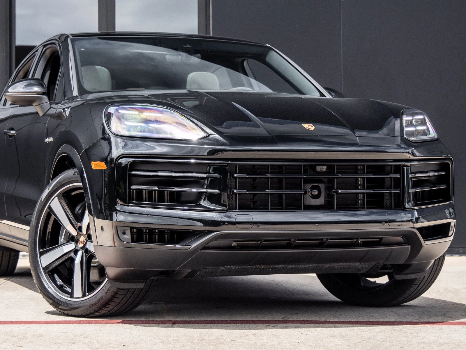 2025 Porsche Cayenne E-Hybrid Coupé (3rd Generation), 9/20