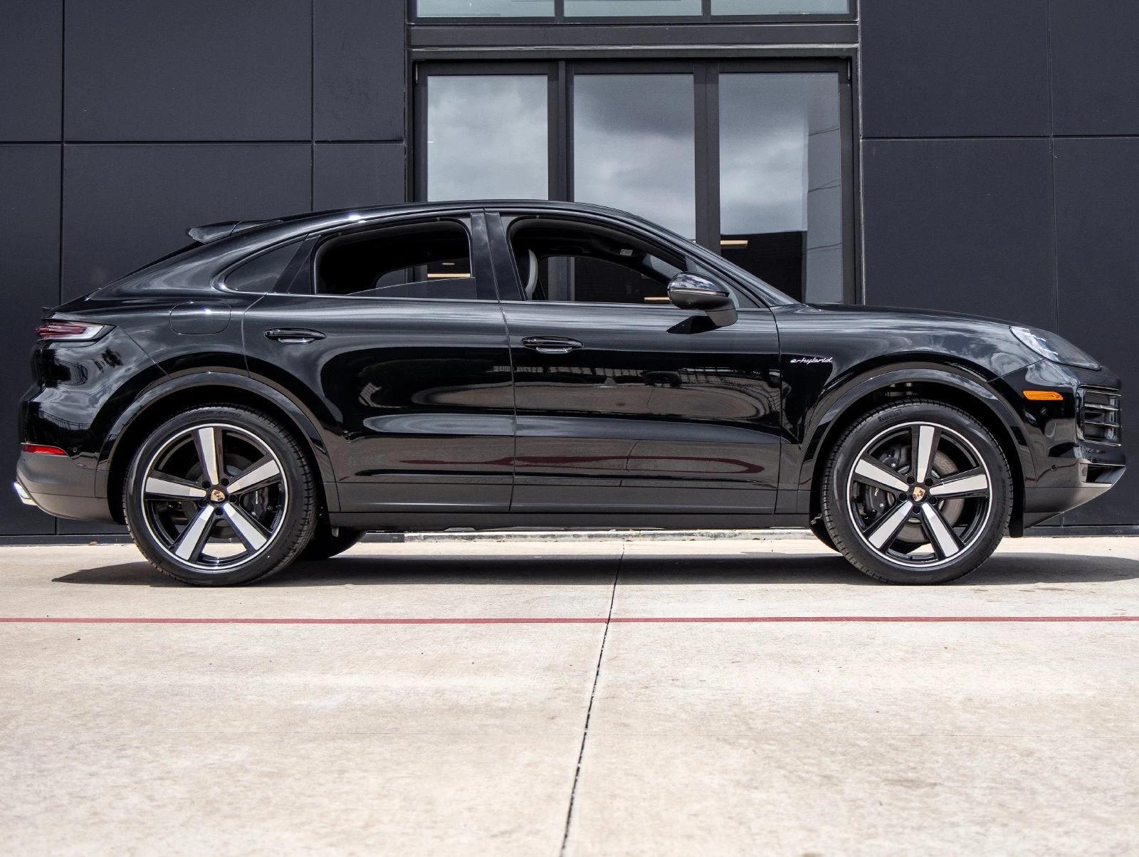 2025 Porsche Cayenne E-Hybrid Coupé (3rd Generation), 12/20