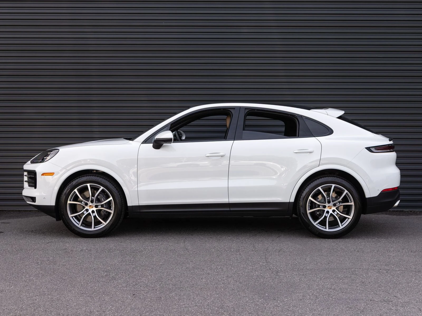 2026 Porsche Cayenne Coupé (3rd Generation), 2/20