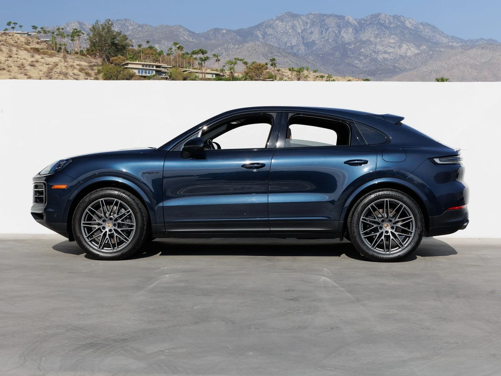 2025 Porsche Cayenne E-Hybrid Coupé (3rd Generation), 2/20