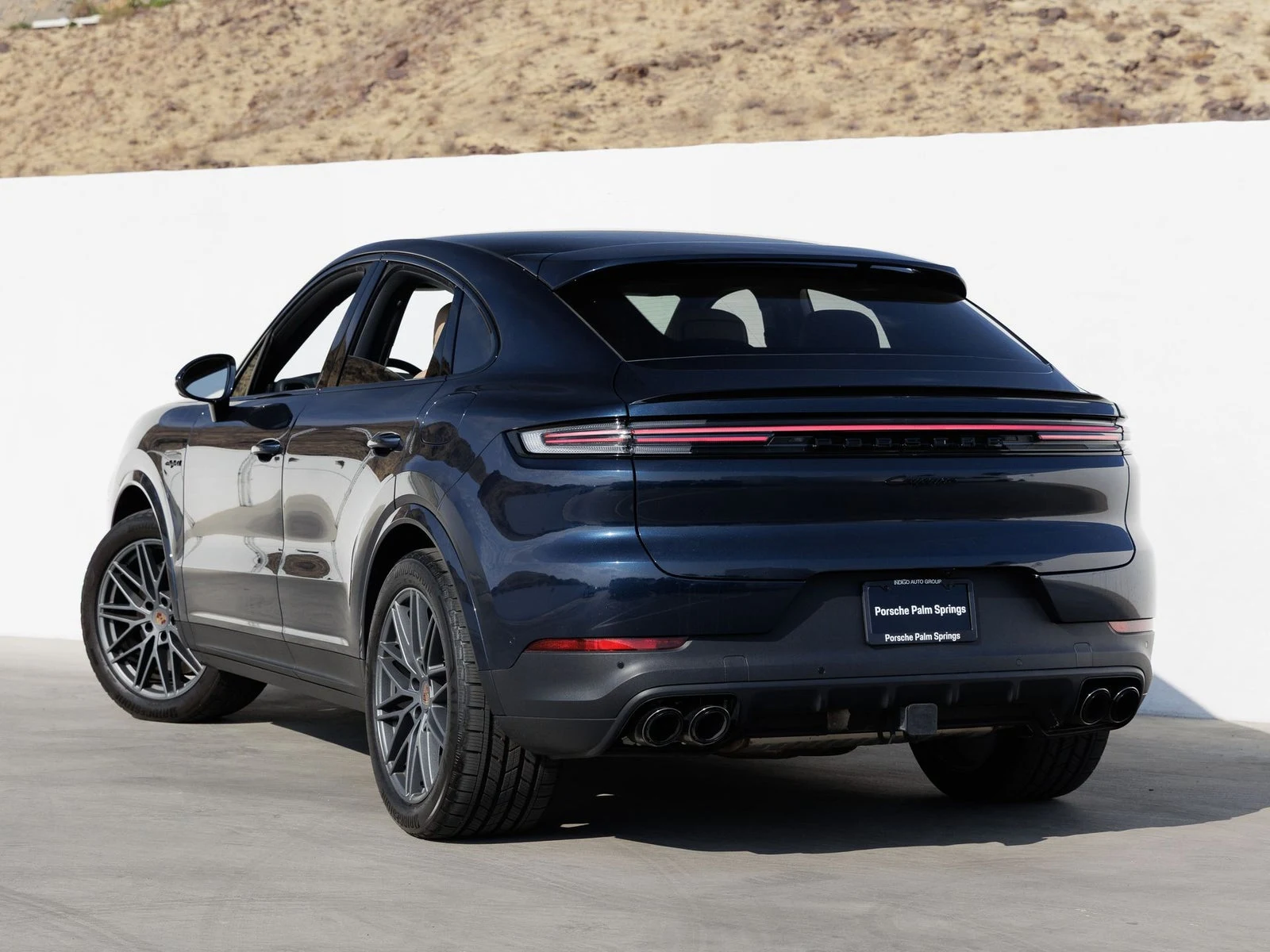2025 Porsche Cayenne E-Hybrid Coupé (3rd Generation), 3/20