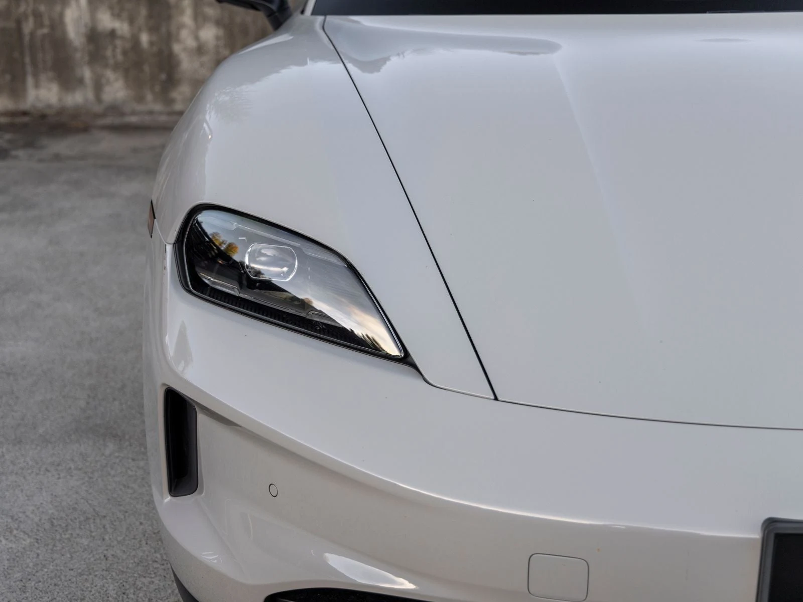 2025 Porsche Taycan 4 Sedan (2025 Update), 14/20