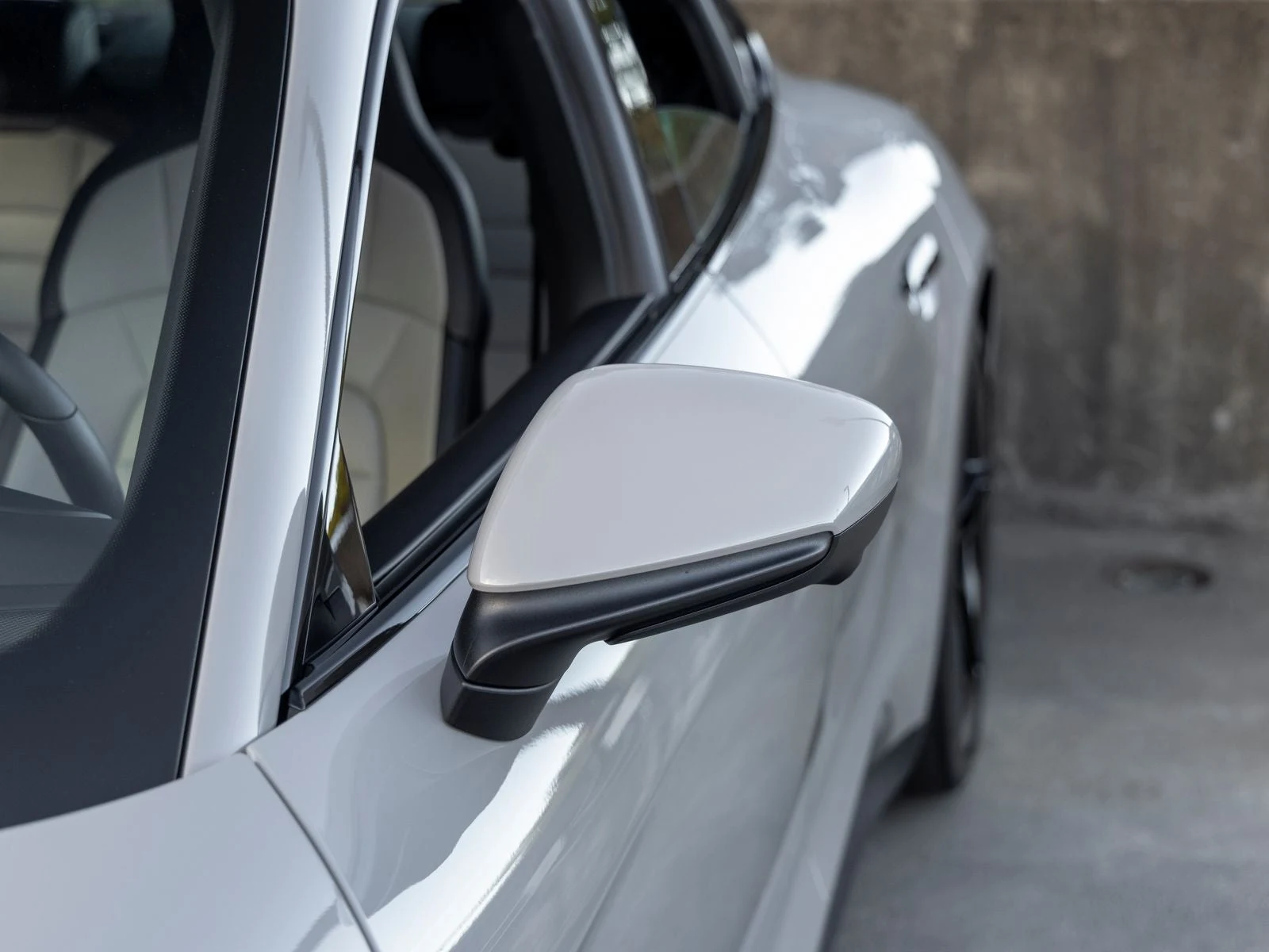 2025 Porsche Taycan 4 Sedan (2025 Update), 17/20