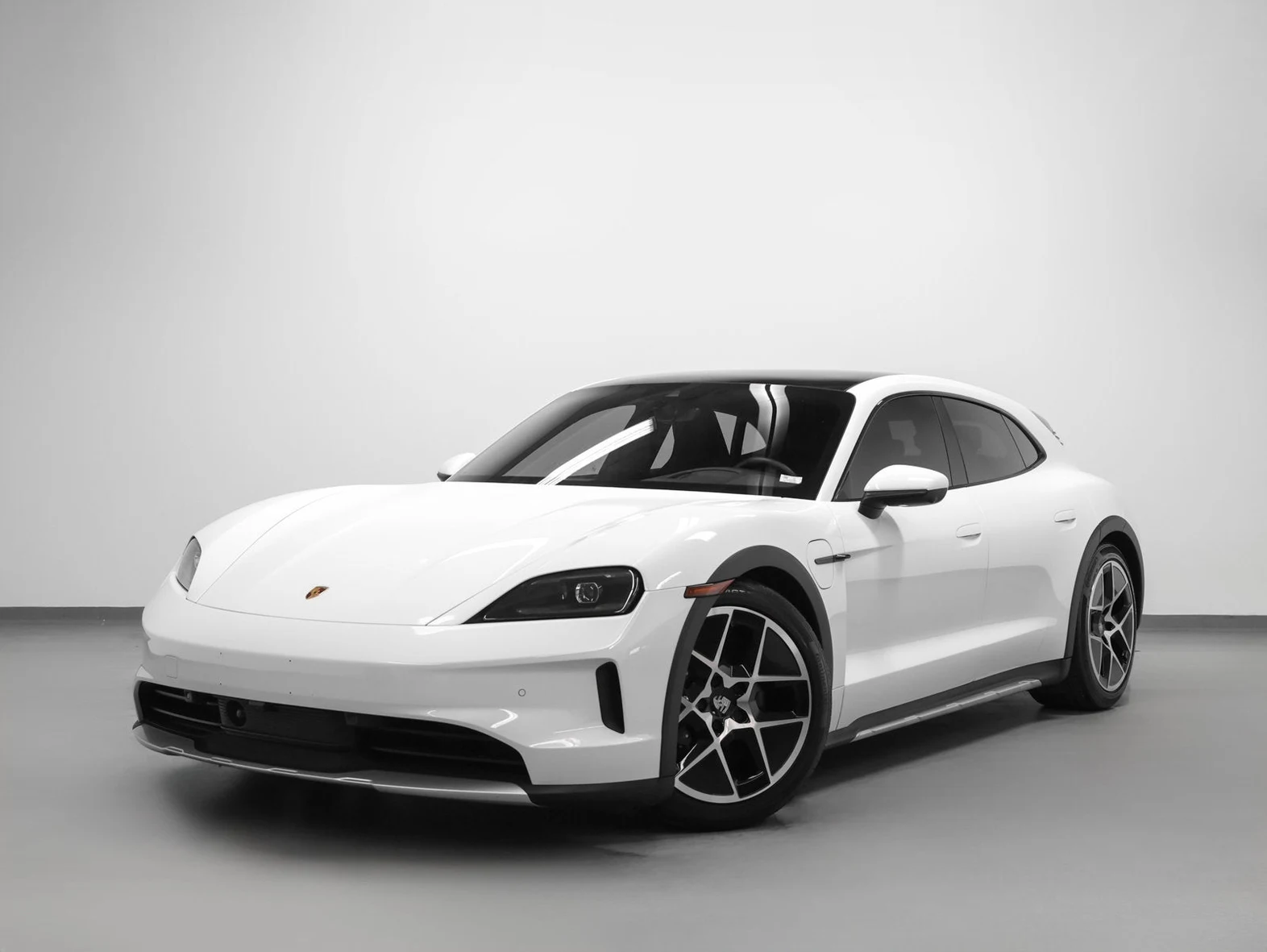 Porsche Taycan 4 Cross Turismo (2025 Update) · white · Indigo Auto Group