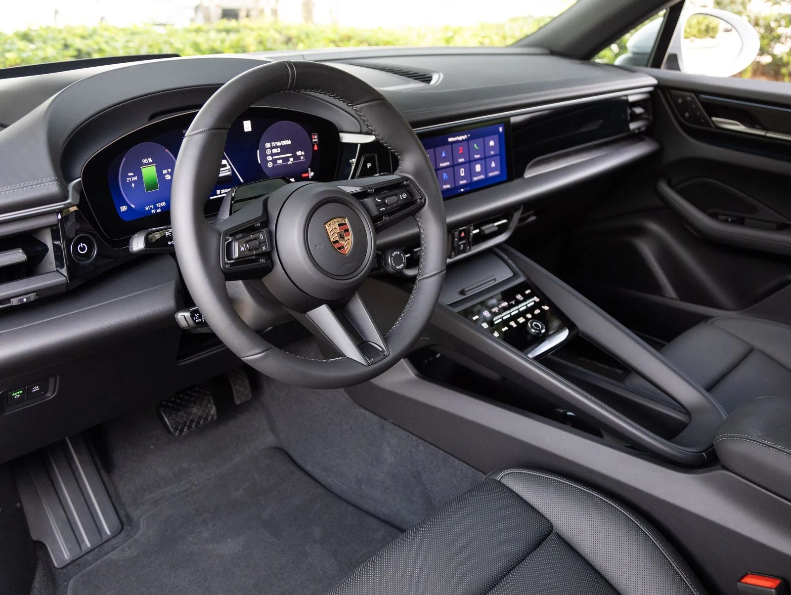 2026 Porsche Macan 4 Electric (XAB), 4/20