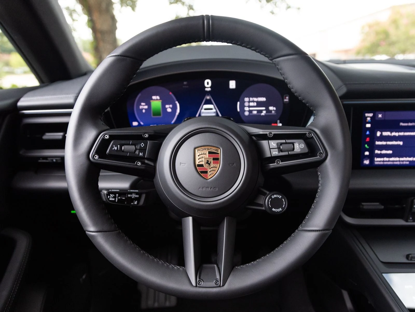 2026 Porsche Macan 4 Electric (XAB), 13/20