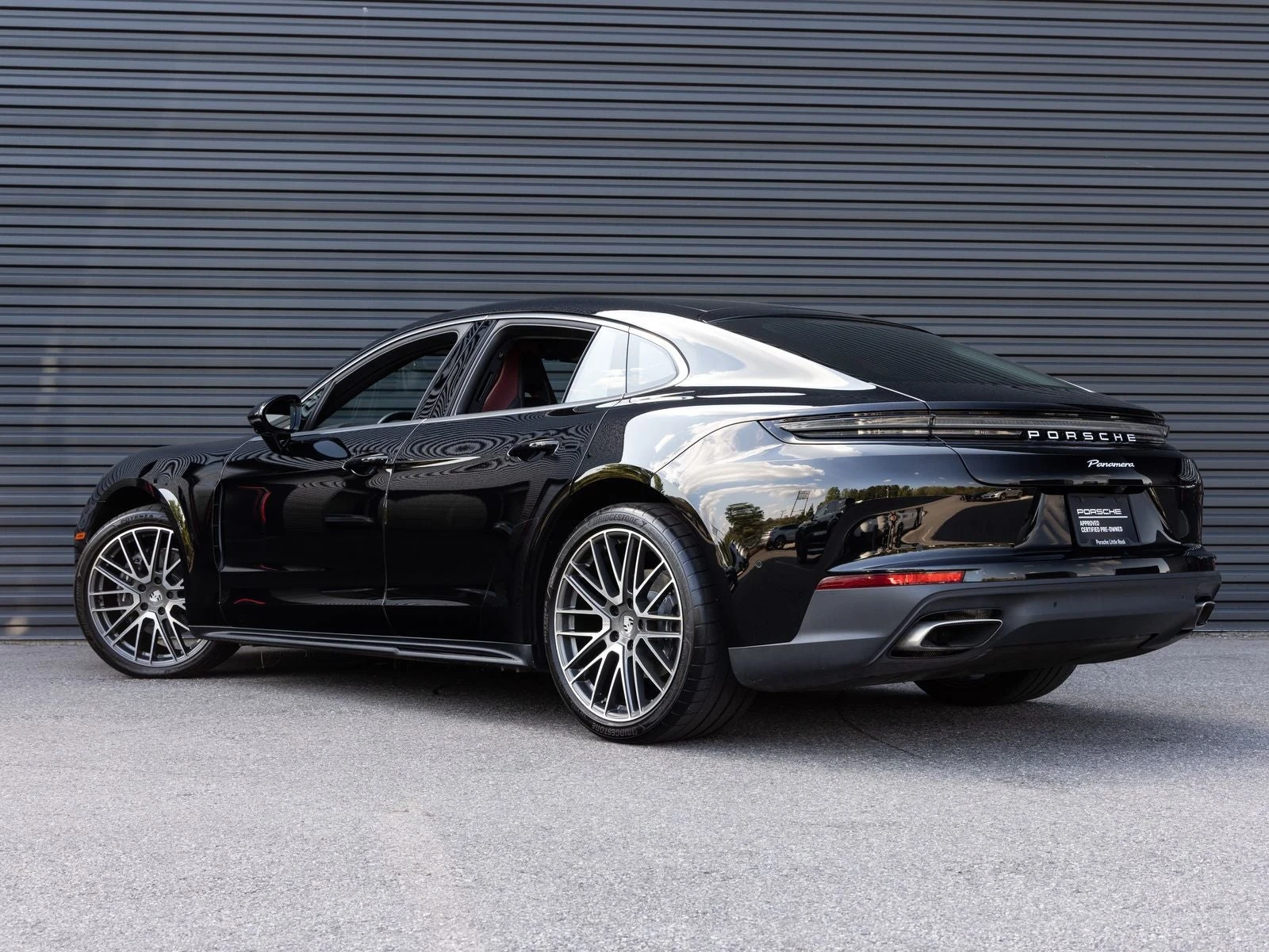 2025 Porsche Panamera (976), 3/20