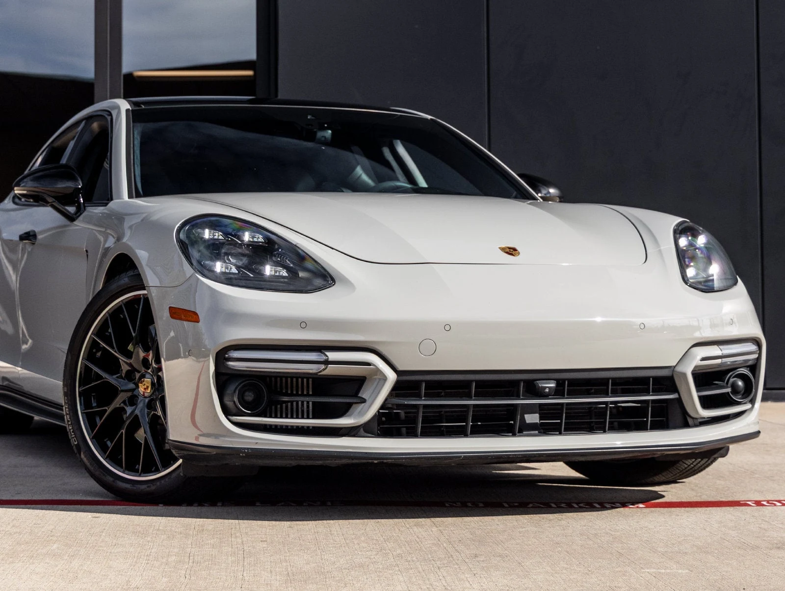 2022 Porsche Panamera GTS (971), 9/20