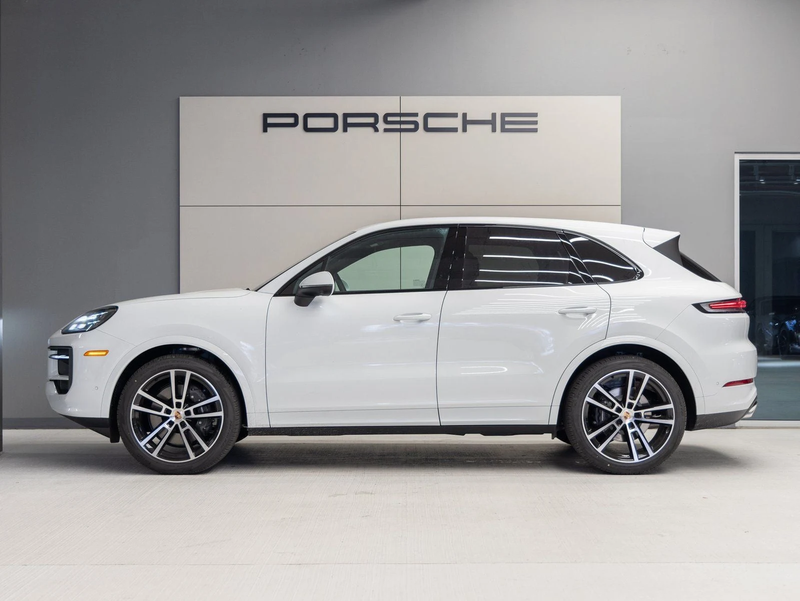2026 Porsche Cayenne (3rd Generation), 2/20
