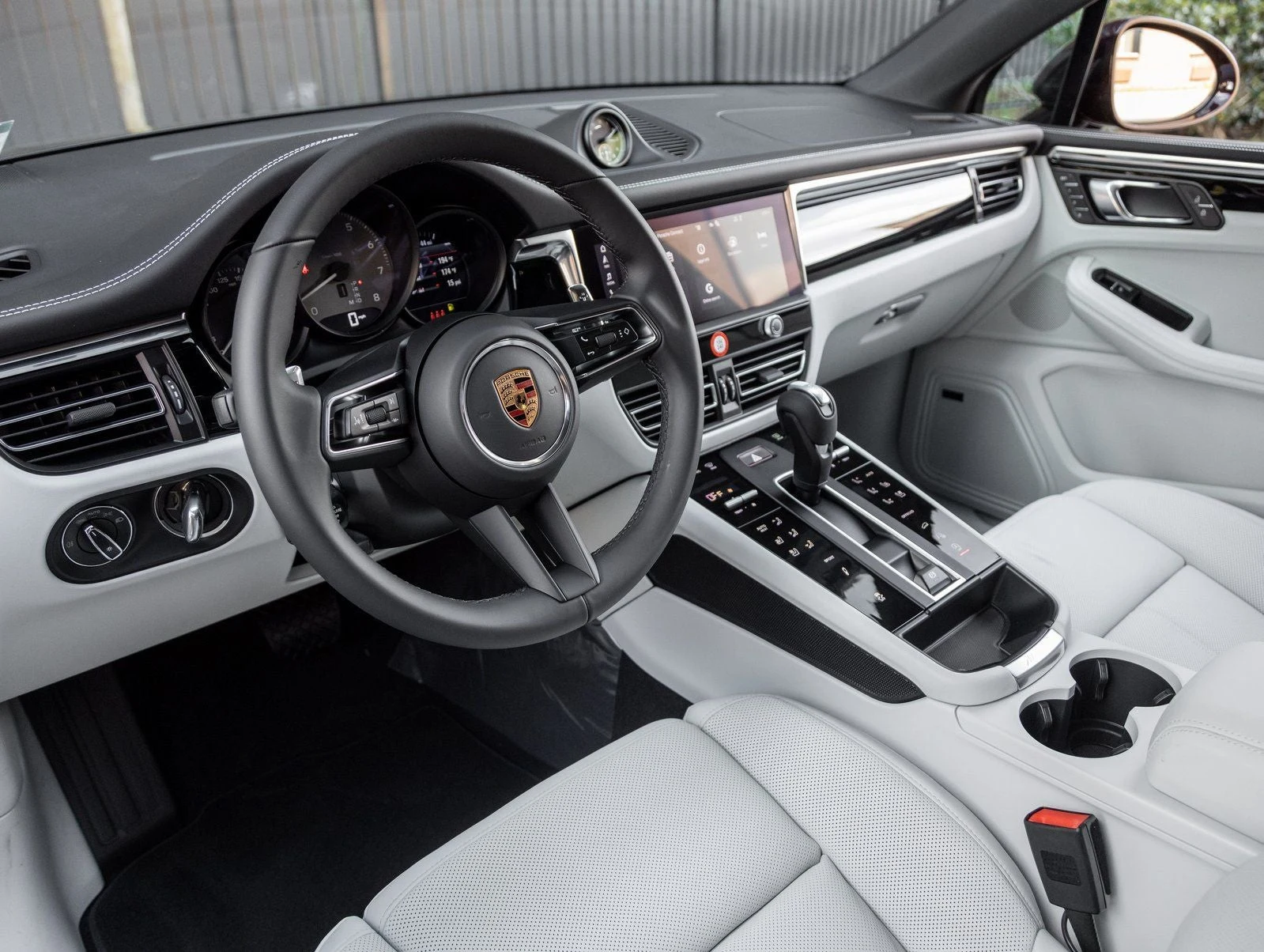 2026 Porsche Macan S (95B), 4/20