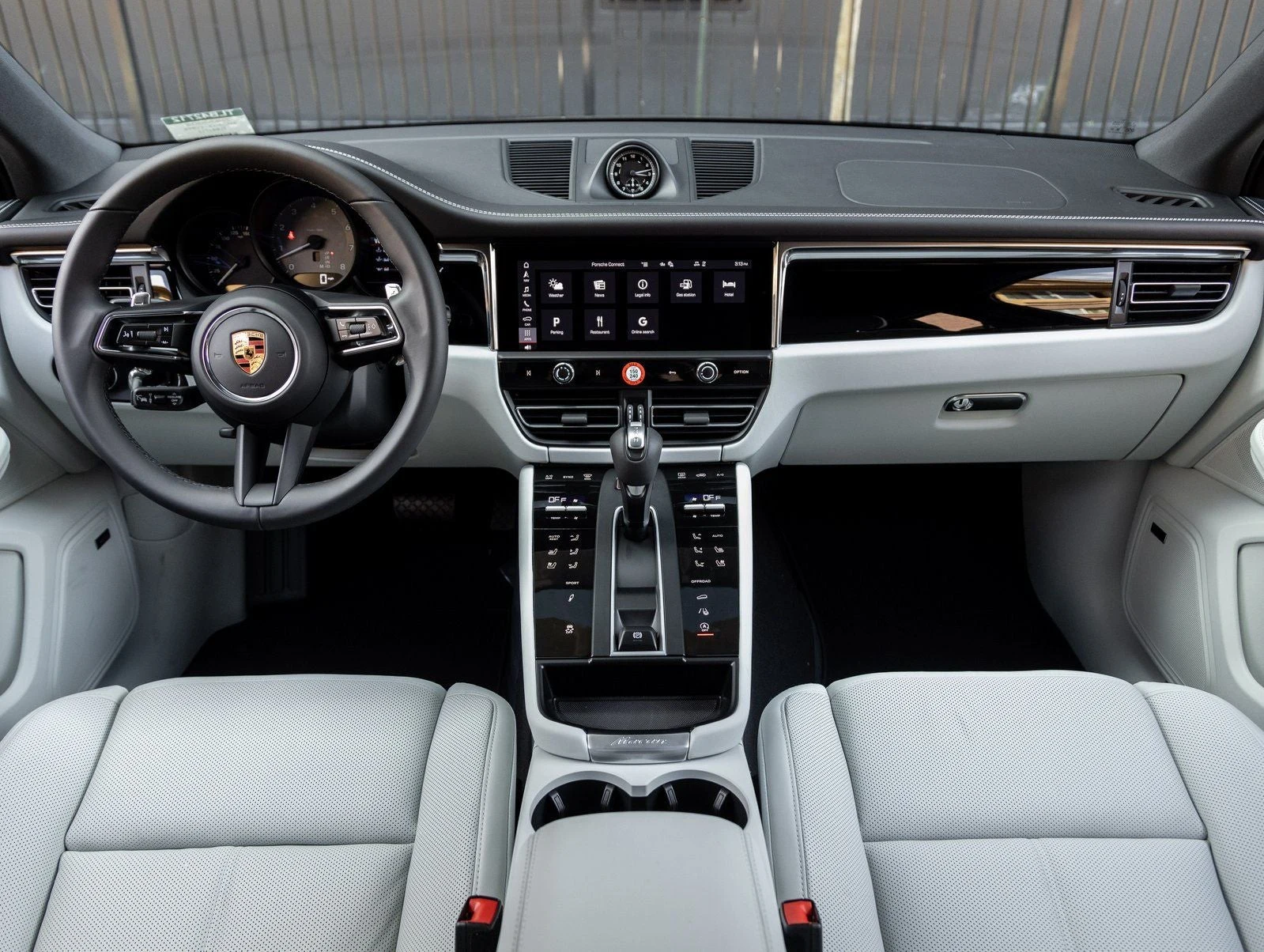 2026 Porsche Macan S (95B), 12/20