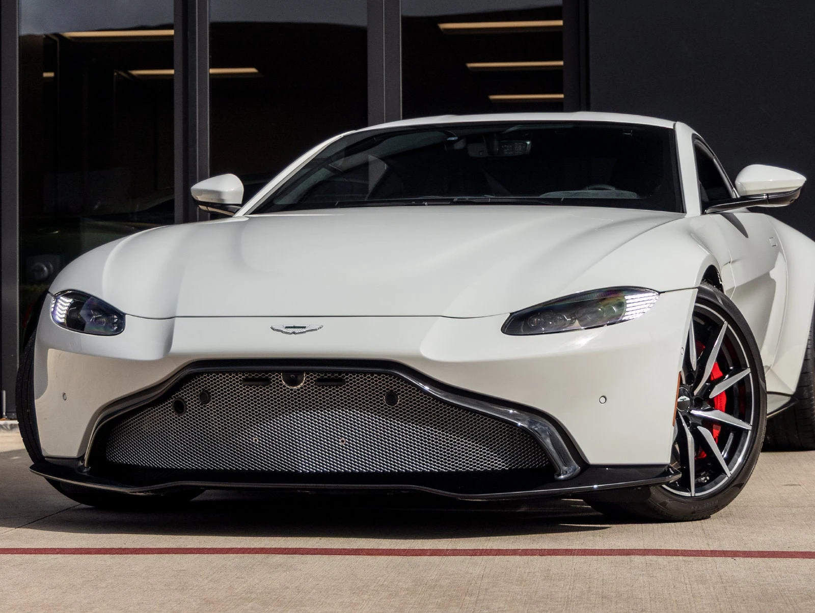 2019 Aston Martin Vantage Coupé (2018), 3/20