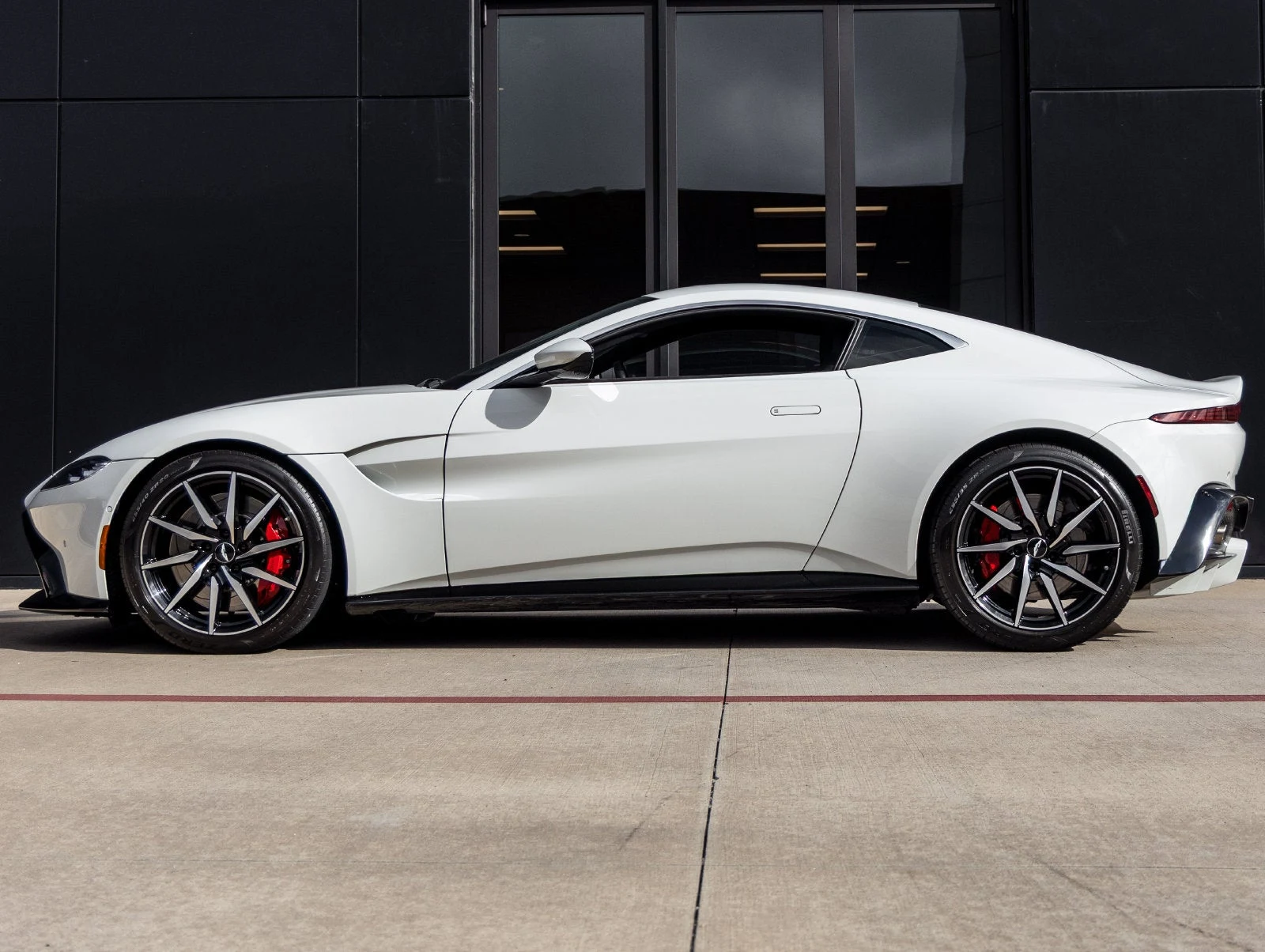2019 Aston Martin Vantage Coupé (2018), 9/20