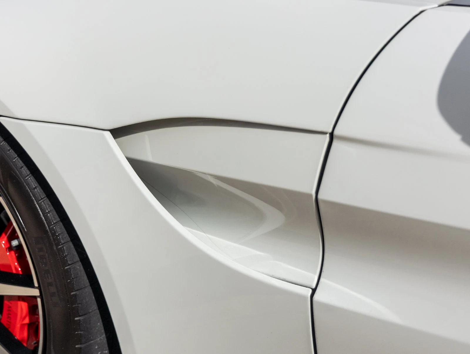2019 Aston Martin Vantage Coupé (2018), 13/20