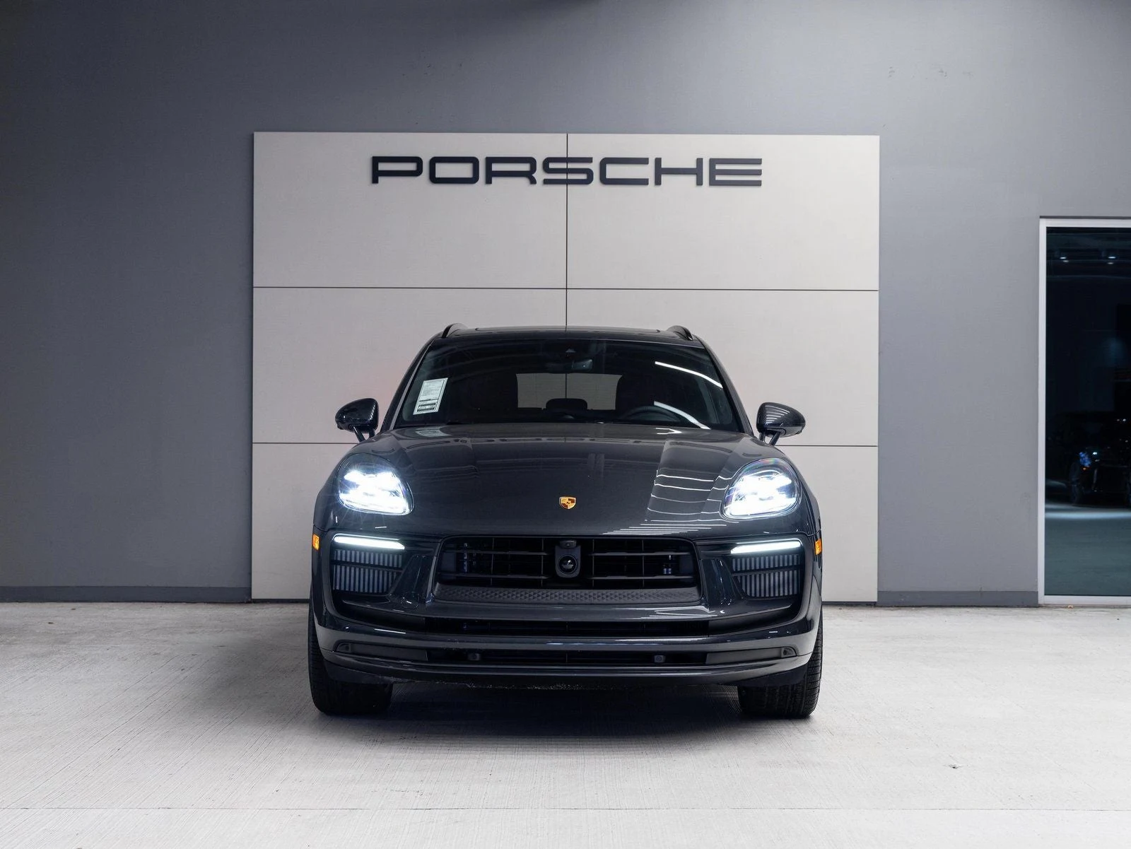 2026 Porsche Macan S (95B), 10/20
