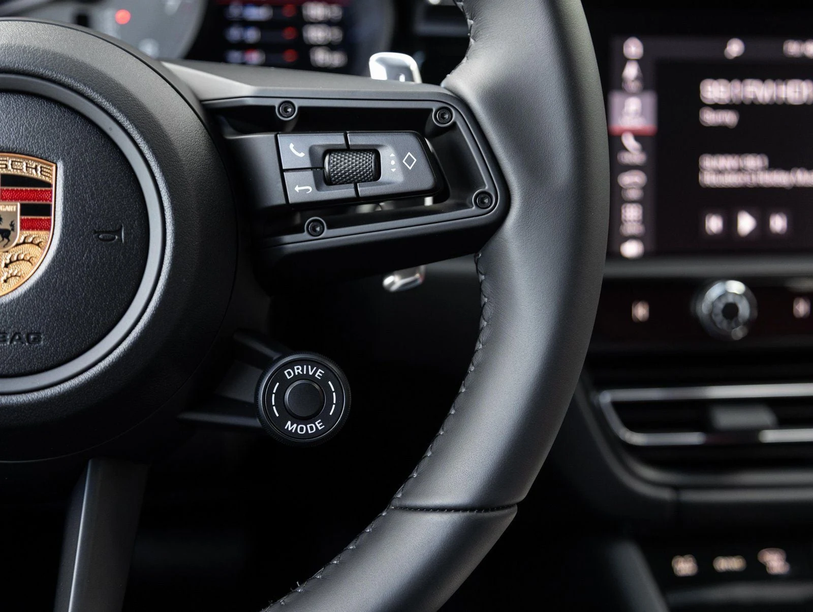 2026 Porsche Macan S (95B), 16/20