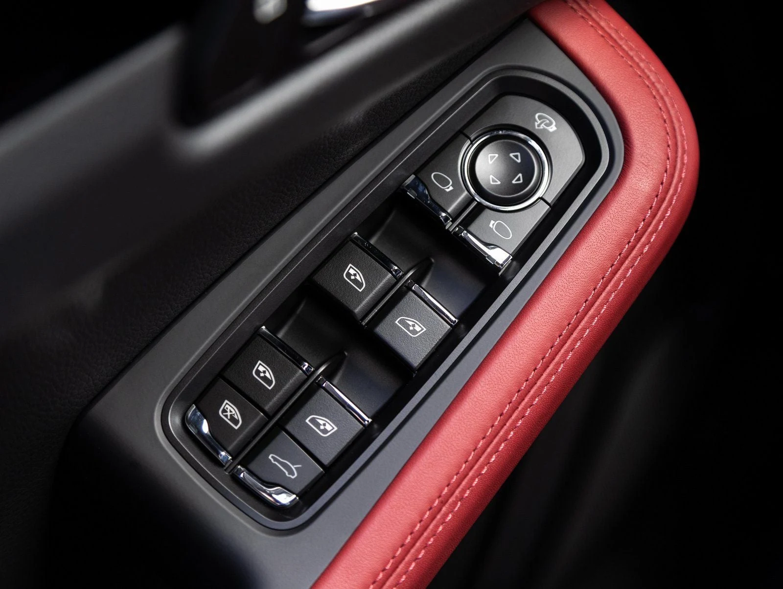 2026 Porsche Macan S (95B), 19/20