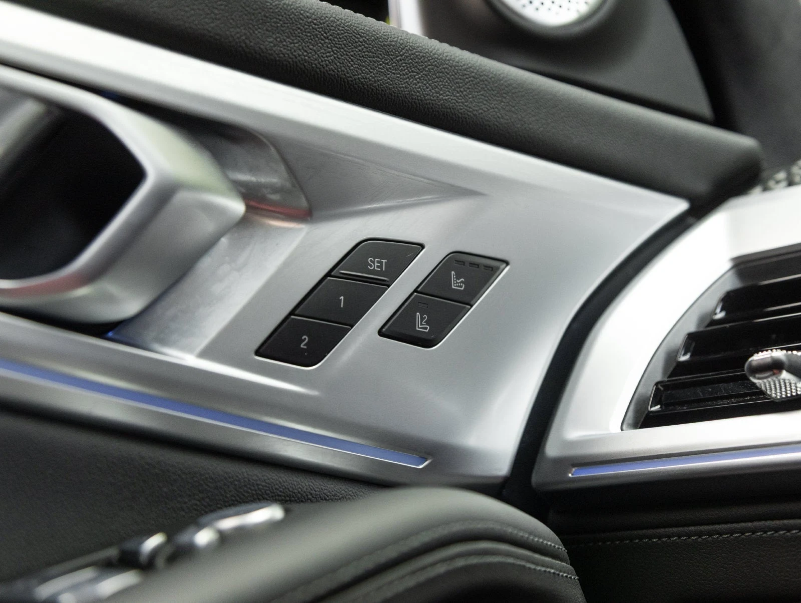 2025 BMW XM (G09), 19/20