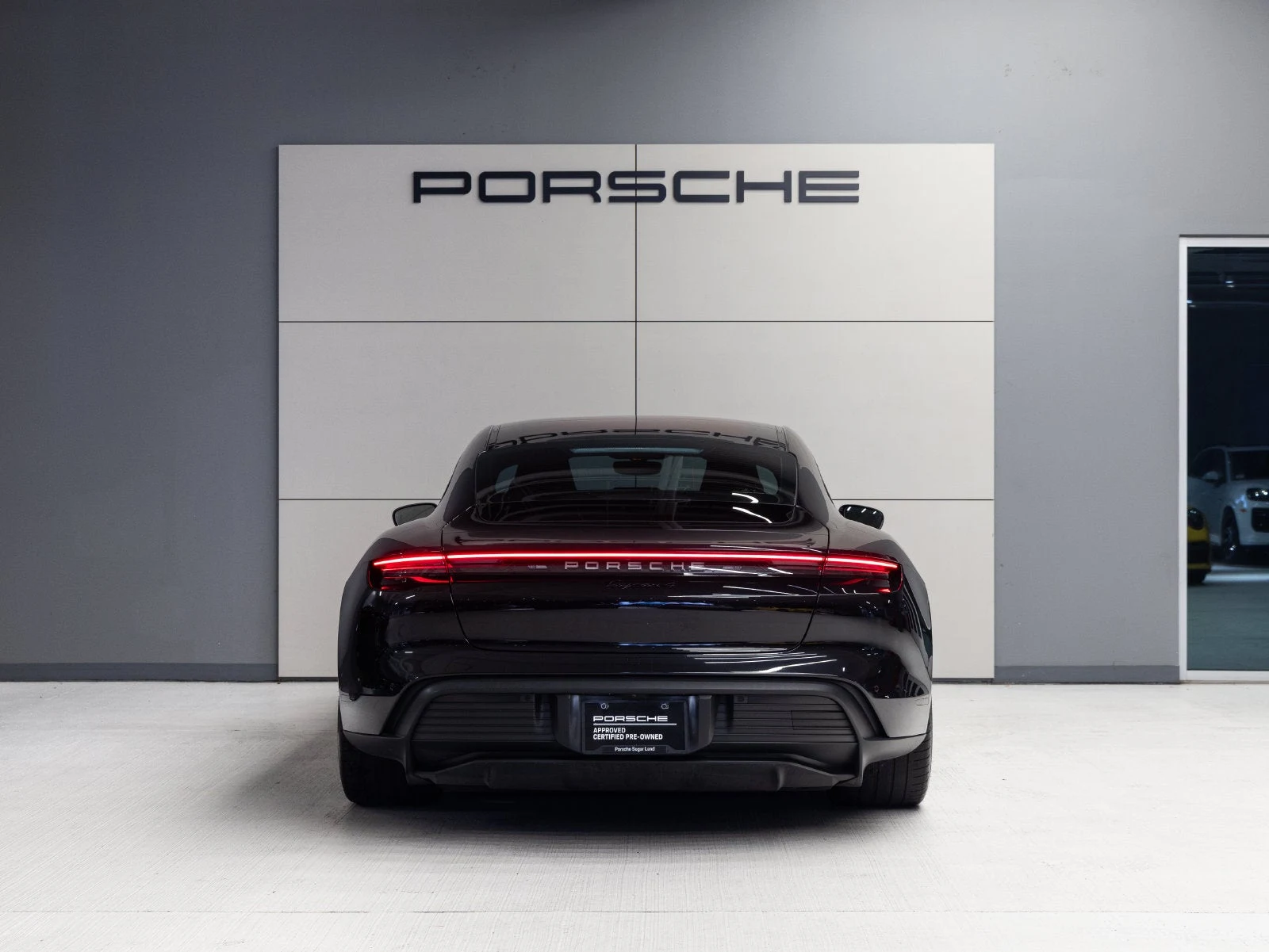 2025 Porsche Taycan 4 Sedan (2025 Update), 6/20
