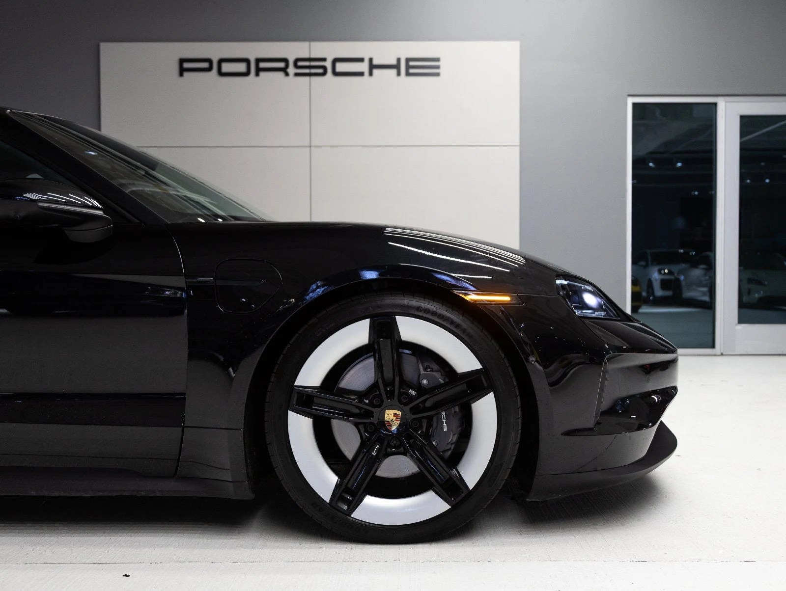 2025 Porsche Taycan 4 Sedan (2025 Update), 11/20