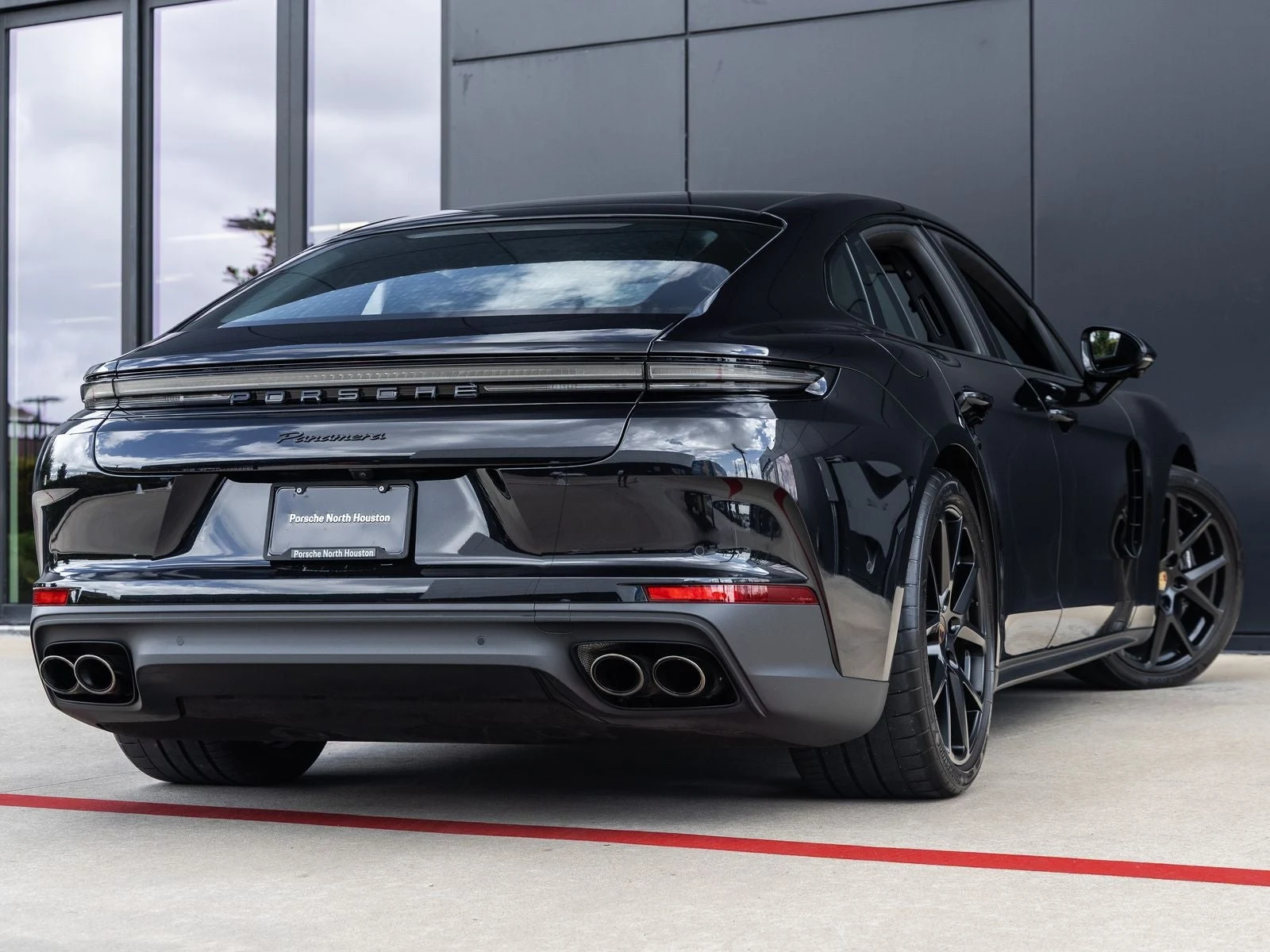 2025 Porsche Panamera (976), 10/20