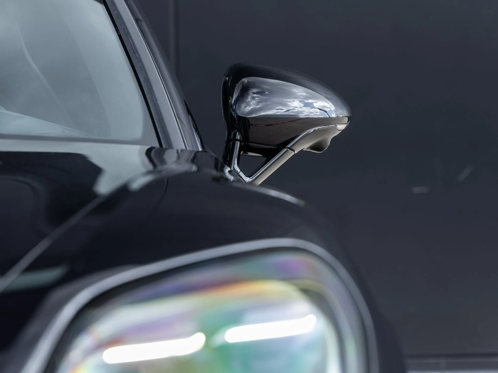 2025 Porsche Panamera (976), 17/20
