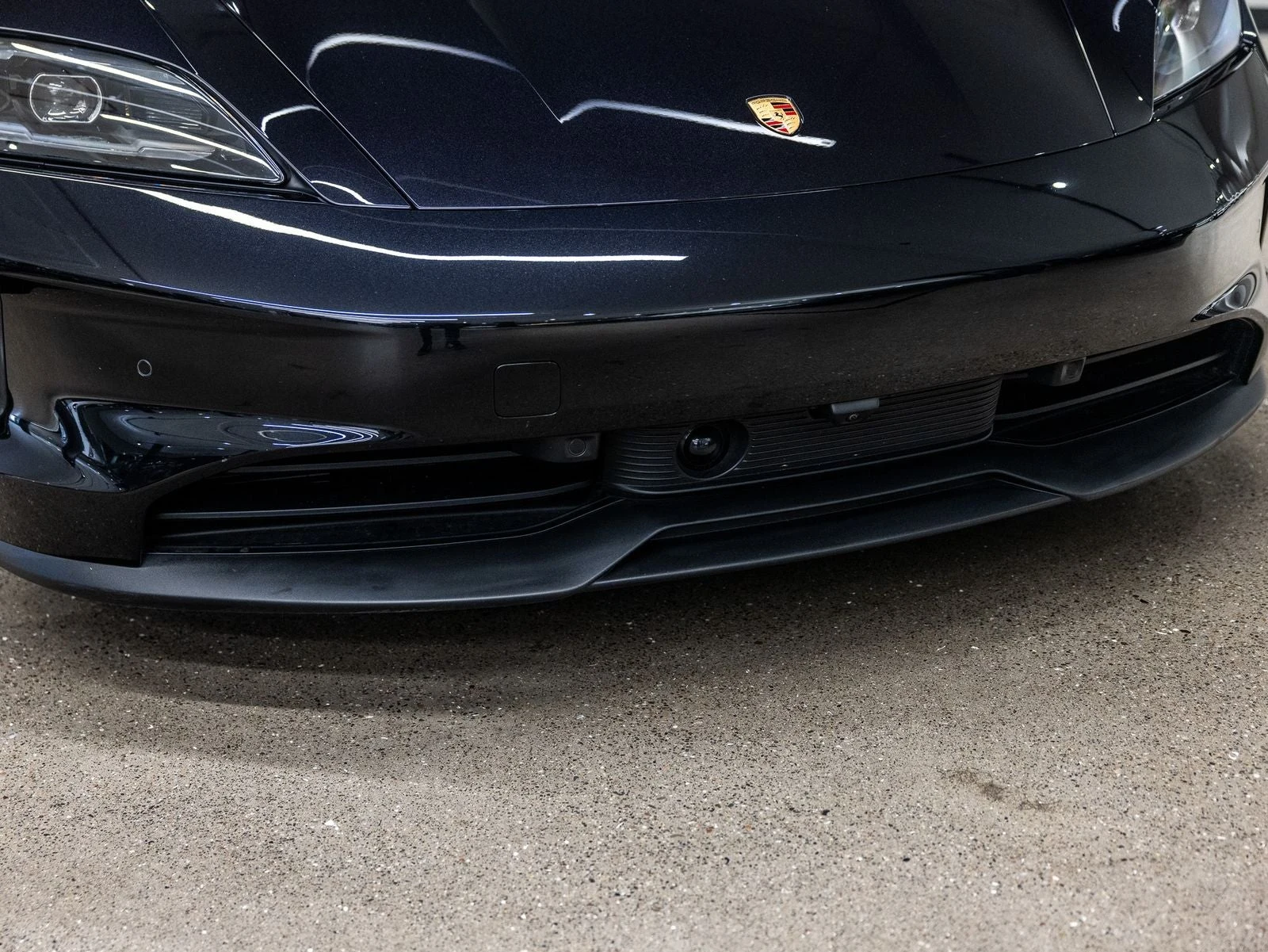2025 Porsche Taycan Sedan (2025 Update), 17/20