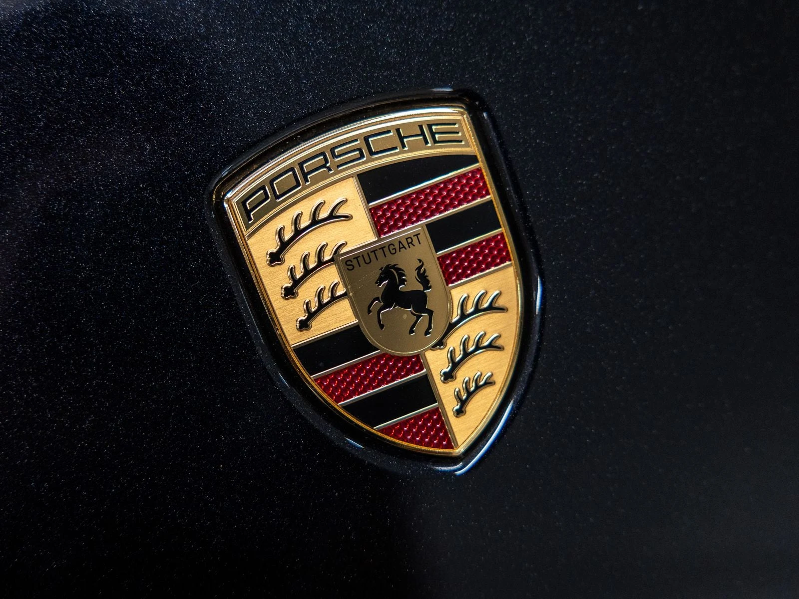 2025 Porsche Taycan Sedan (2025 Update), 18/20