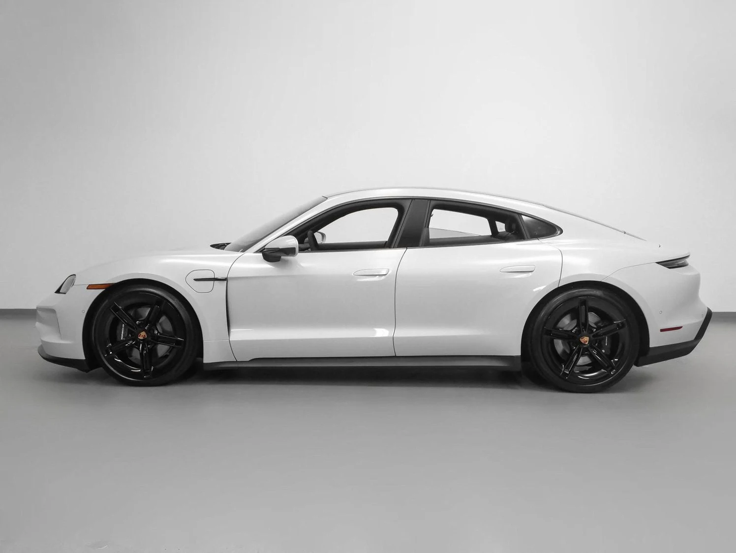 2025 Porsche Taycan Sedan (2025 Update), 2/20