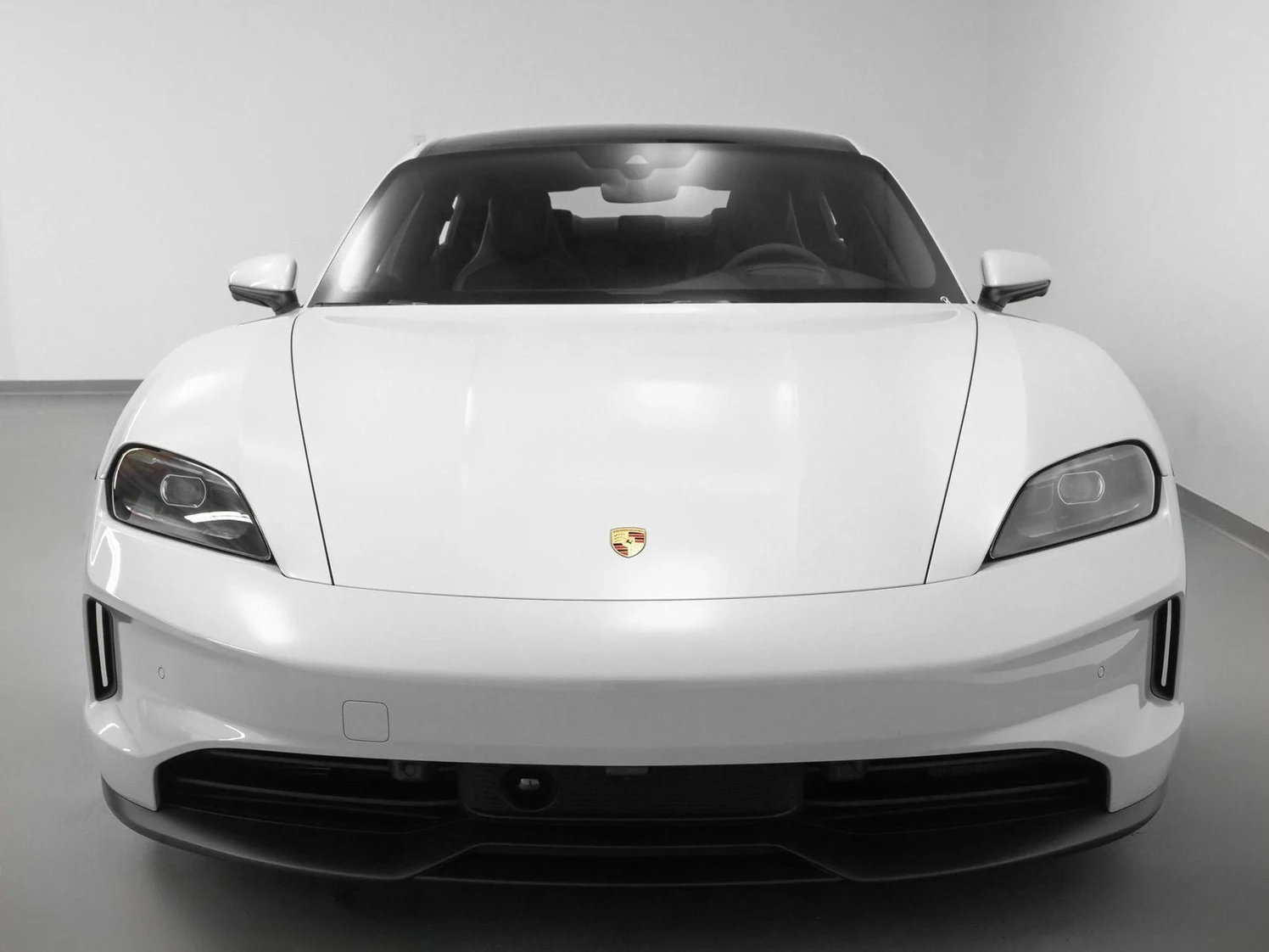2025 Porsche Taycan Sedan (2025 Update), 8/20