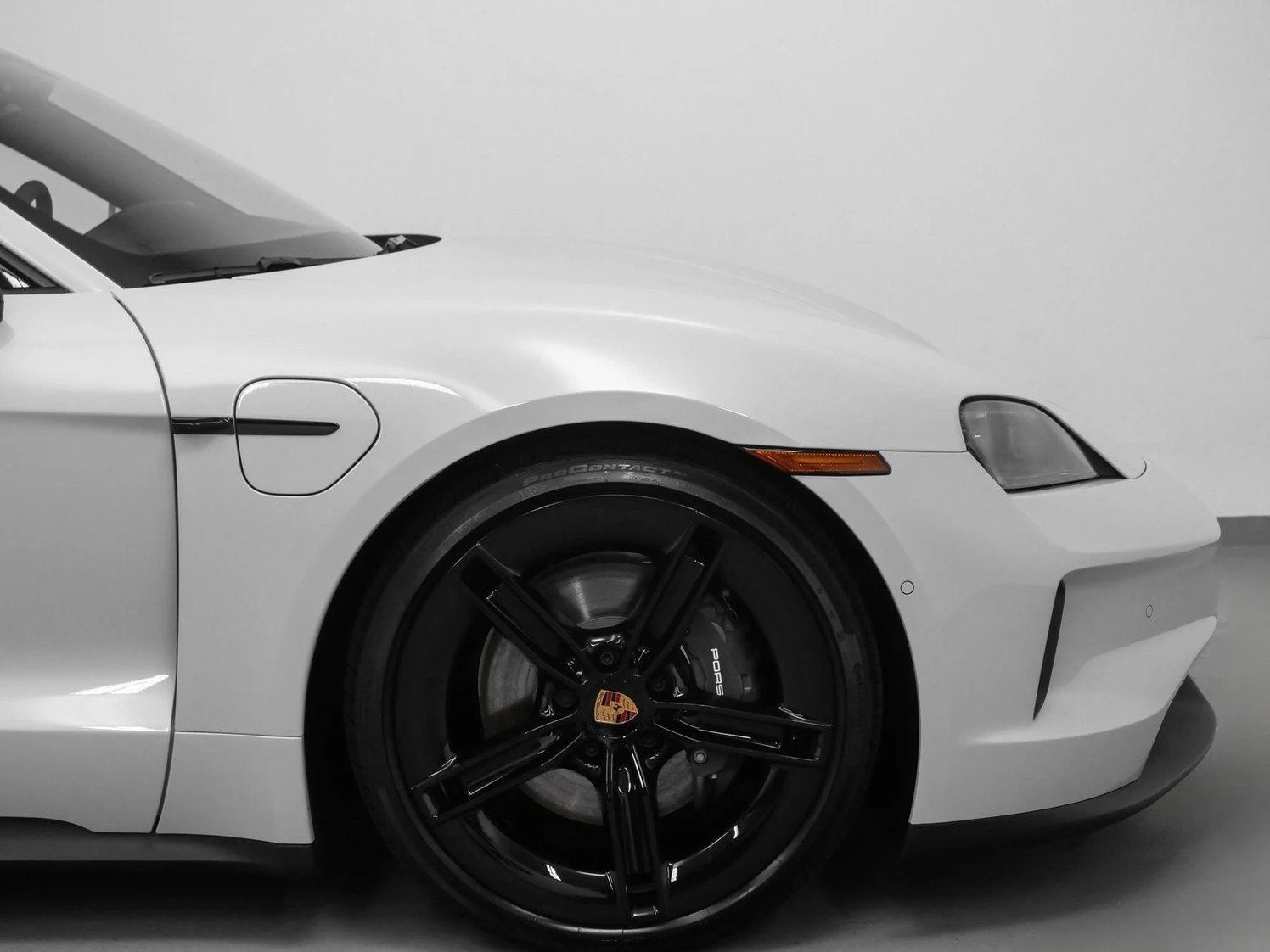 2025 Porsche Taycan Sedan (2025 Update), 15/20