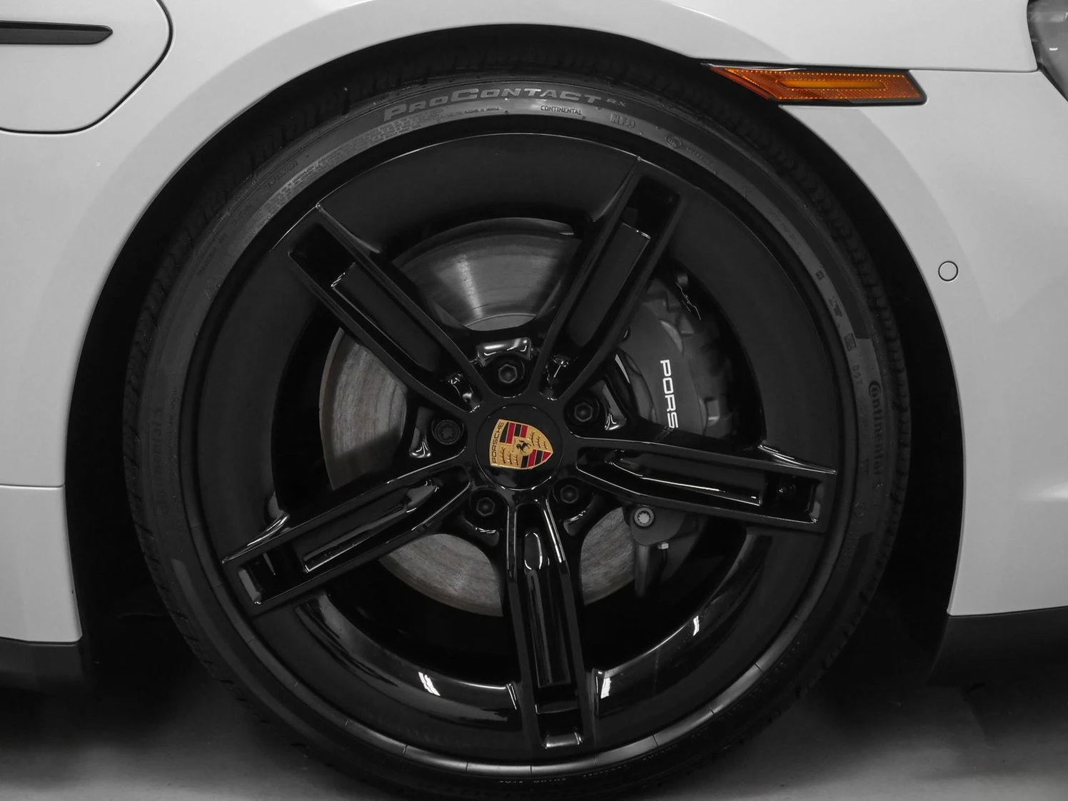 2025 Porsche Taycan Sedan (2025 Update), 16/20