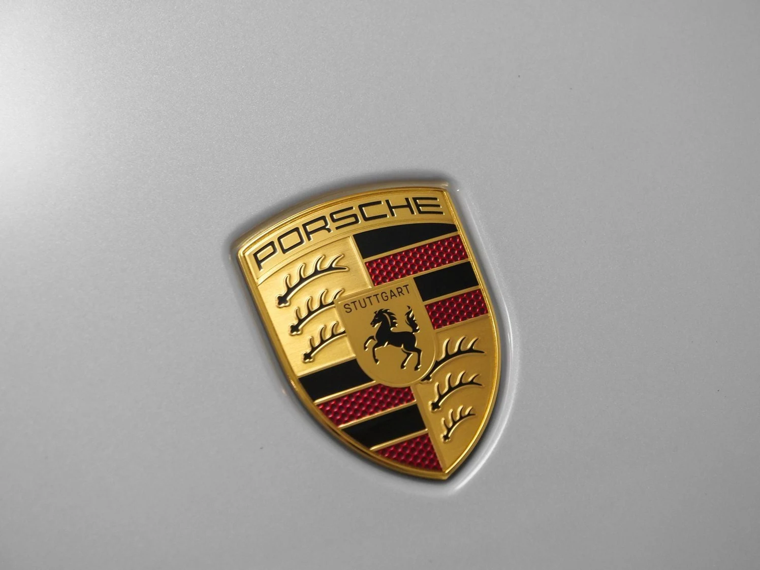 2025 Porsche Taycan Sedan (2025 Update), 19/20
