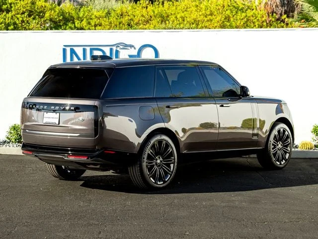2023 Land Rover Range Rover Autobiography LWB 7 Passenger (L460), 6/20